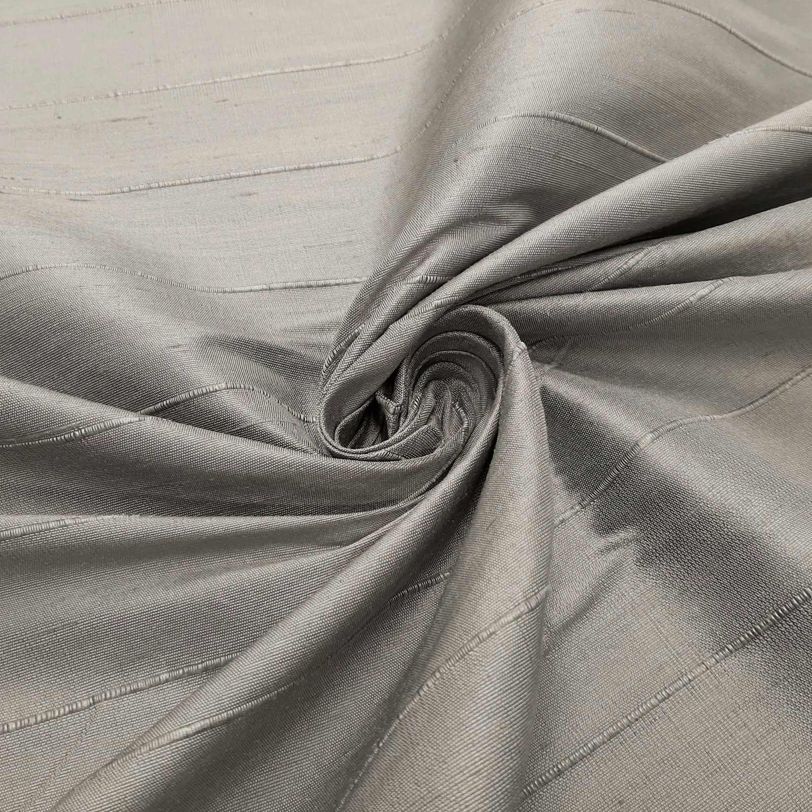 Sahco® B057 - Möblerings- och dekorationstyg - 100 % silke – Grått