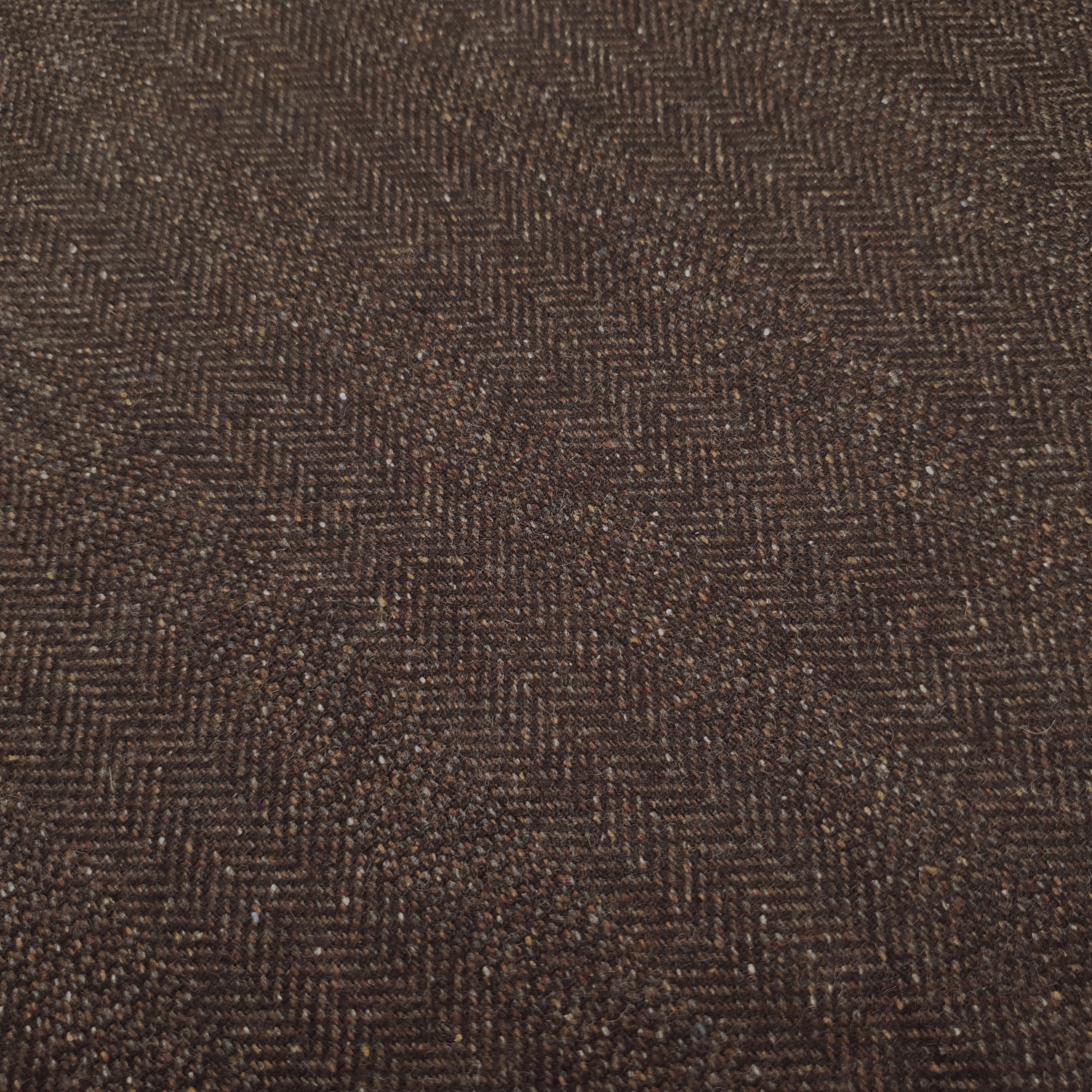 Dorin - Fiskbensmönstrad halsduk i ull - mörkbrun melange